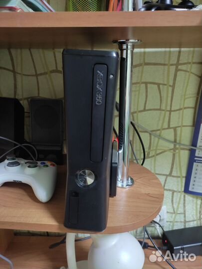Игровая приставка xbox 360 S