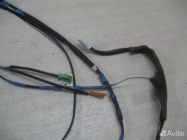 Усилитель антенны Toyota Avensis T27 2011