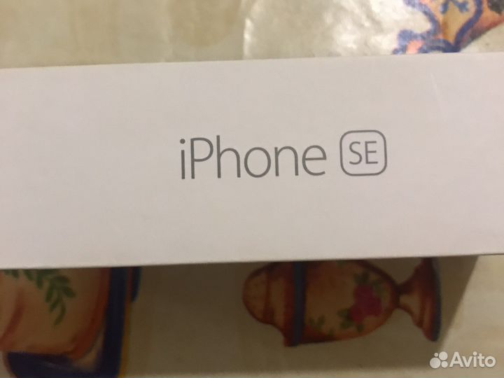 iPhone se 2016 коробка
