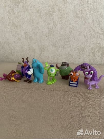 Игрушки из киндера Коропорация Монстров