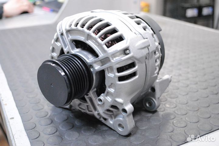 Генератор VW Golf 6, Caddy, Touran 1.6 TDi 140А