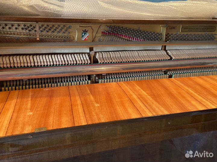 Пианино petrof