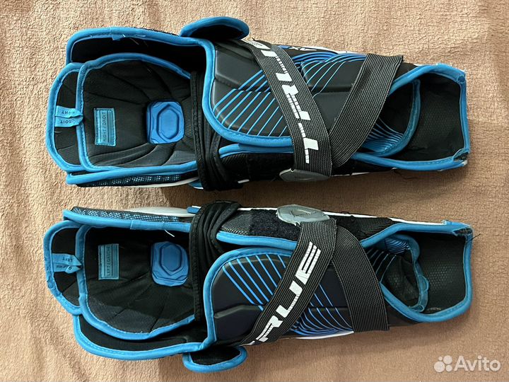 Щитки хоккейные true AX9