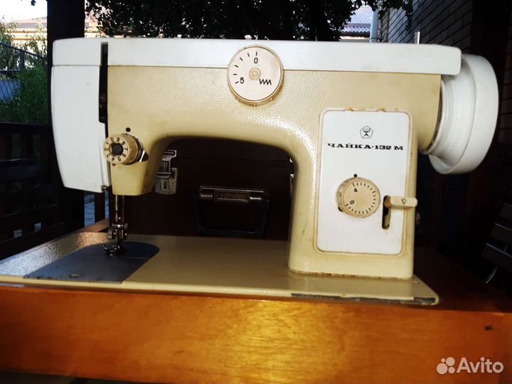 Швейная машина Чайка 132м