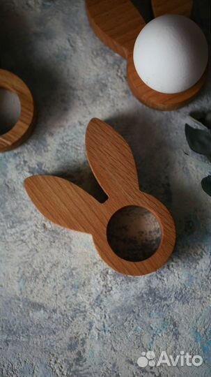Деревянная подставка под яйцо
