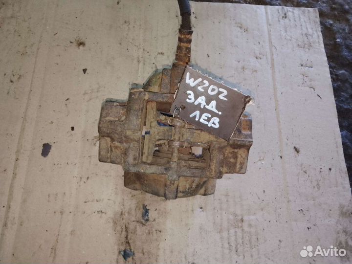 Суппорт задний правый Mercedes W202