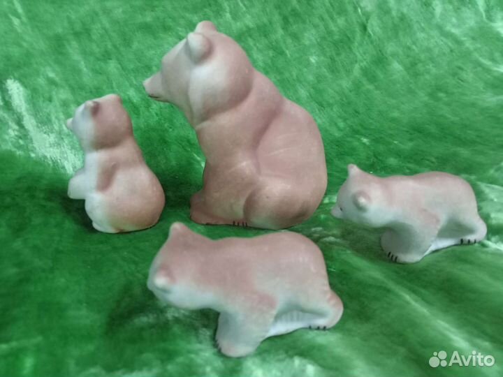 Статуэтки Семья медведей