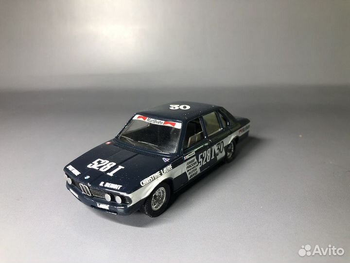 Коллекционные автомобили BMW, Mercedes и др 1/43