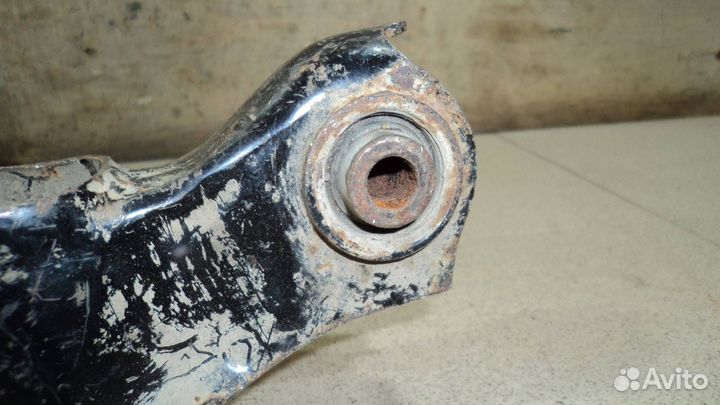 Рычаг задний поперечный Mitsubishi Lancer 10 (CY)