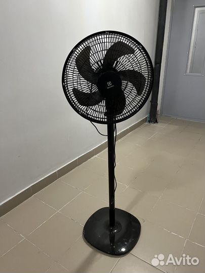 Вентилятор напольный