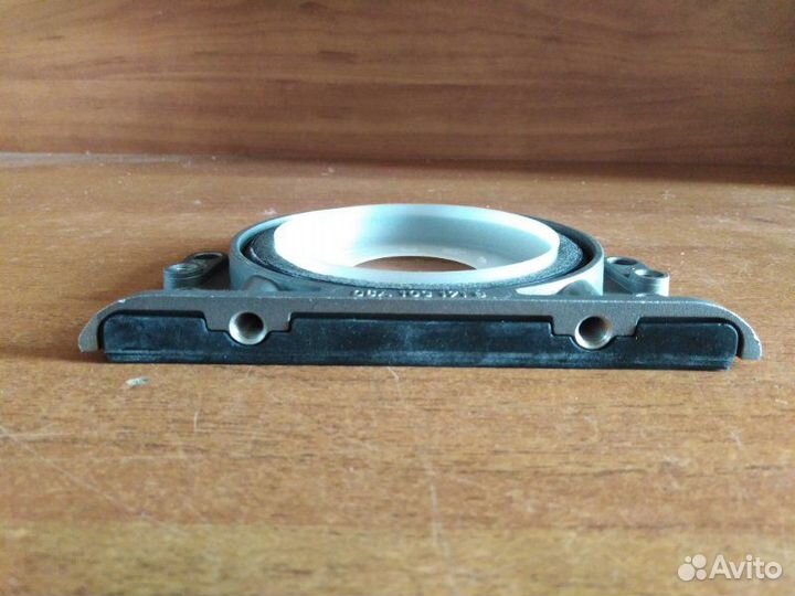 Фланец коленвала задний Volkswagen Passat