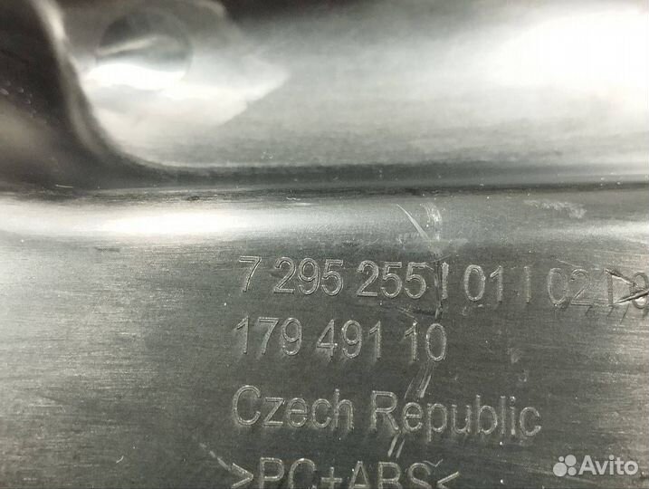 Ус под фонарь BMW 4 F32/F33/F36 рест. F33 2018