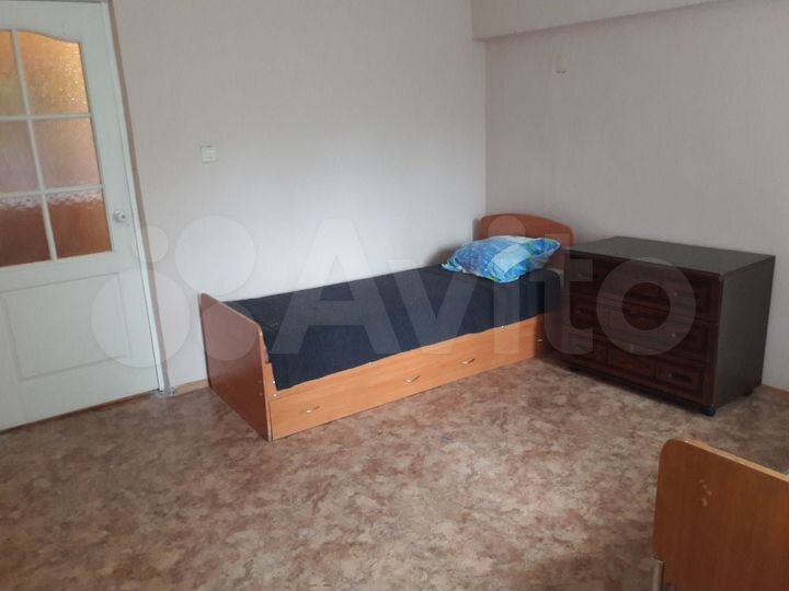 2-к. квартира, 60 м², 1/5 эт.