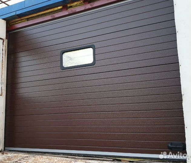 Секционные ворота