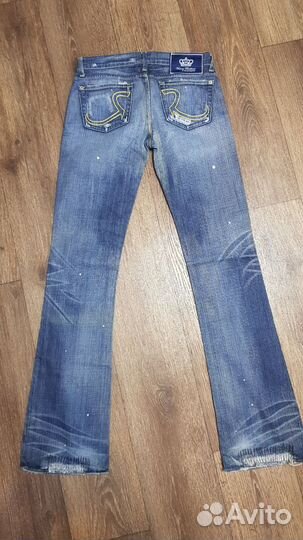 Victoria Beckham rock & Republic jeans