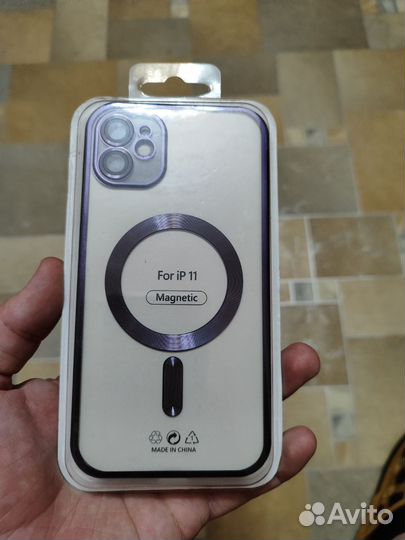 Силиконовый чехол на iPhone 11 magnetic