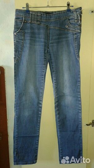 Джинсы