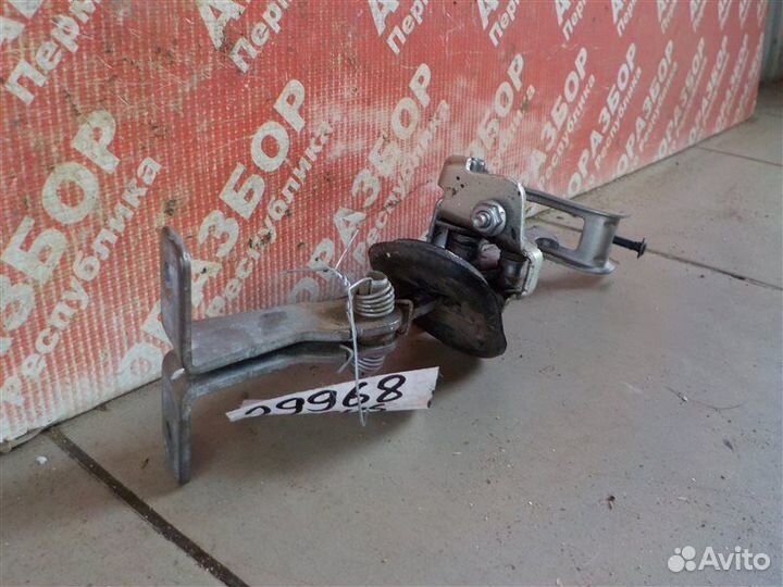 Ограничитель хода двери задний левый LADA Largus