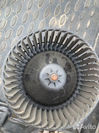 Вентилятор печки Suzuki ignis M15A пробег 80 тыс
