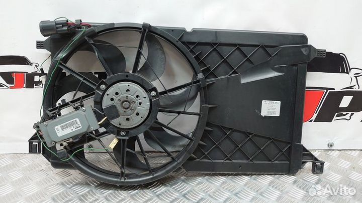 Диффузор вентилятора (кожух) Mazda 3 BK