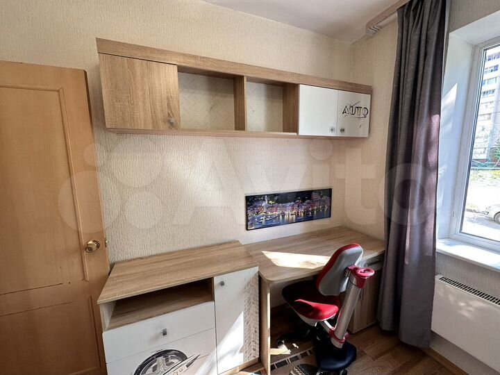 2-к. квартира, 50 м², 1/10 эт.