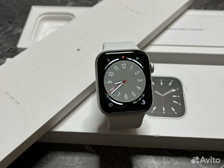 Часы Apple Watch 6 44 mm 98 акб