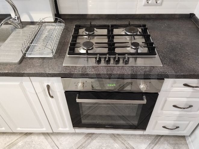 2-к. квартира, 60 м², 2/9 эт.