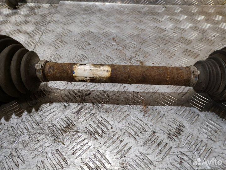 Привод задний левый Land Rover Discovery L319