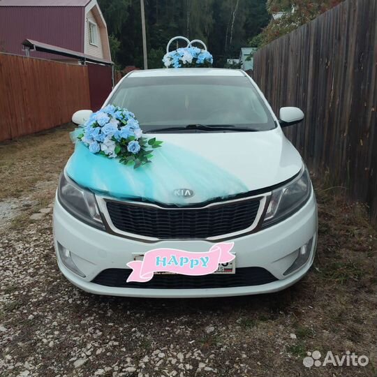 Свадебные украшения на машину