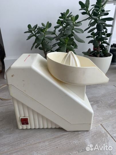 Мясорубка соковыжималка bakmil 1993