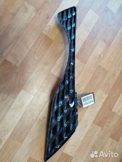 Решётка радиатора левая на ниссан жук