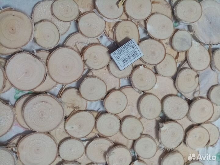 Слэб дерева и спилы