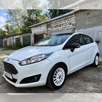 Ford Fiesta 1.6 MT, 2017, 119 799 км, с пробегом, цена 915 000 руб.