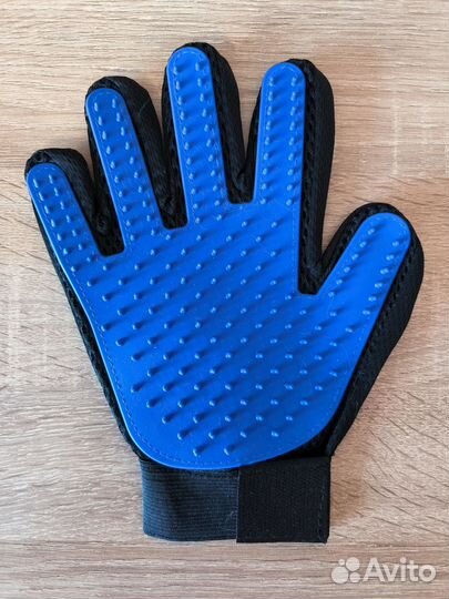 Перчатка True Touch для вычесывания шерсти