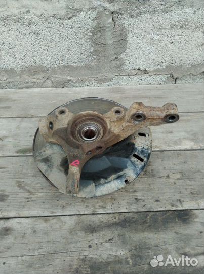 Кулак поворотный передний правый Kia Rio3 G4FC