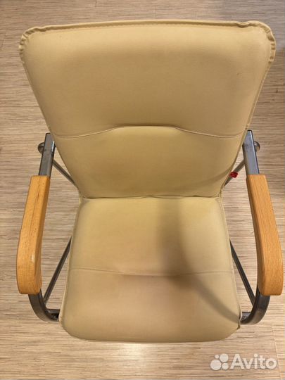 Офисный стул