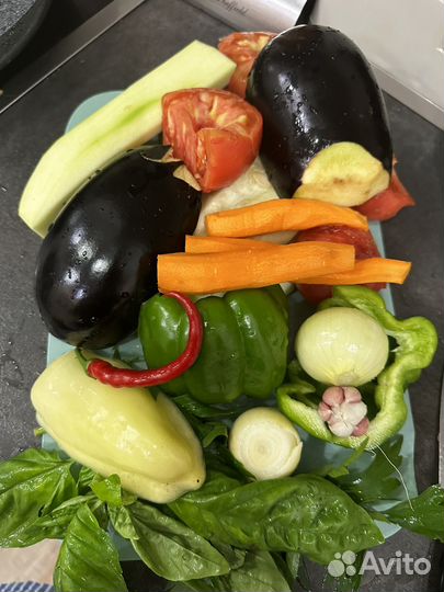 Помидоры, огурцы, перцы, баклажаны домашние