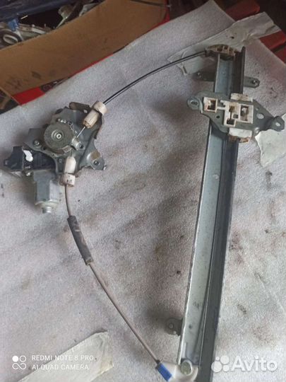 Стеклоподъемник передний правый Nissan Almera G15