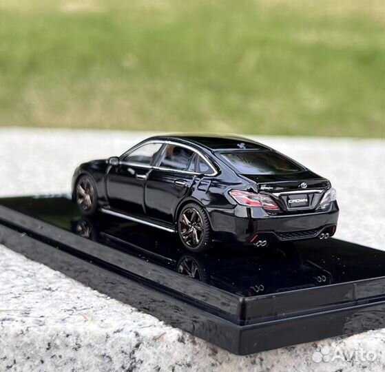 Модель Toyota Crown Athlete 1 64