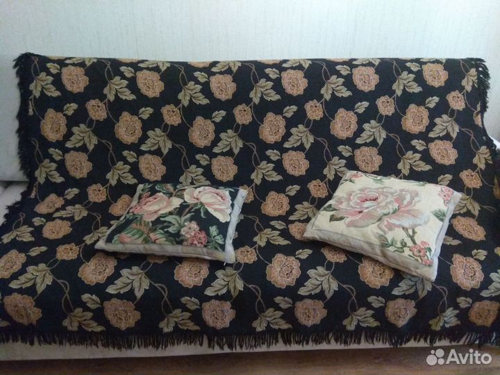Покрывало и наволочки бу