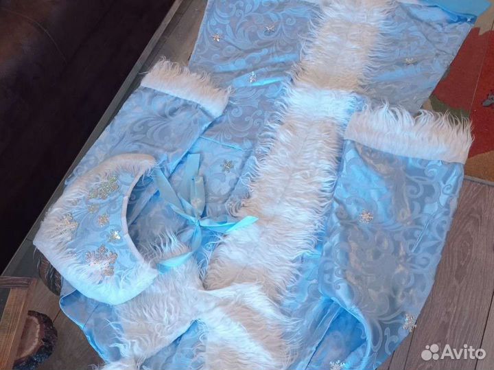 Костюм Снегурочки шикарный на 5-7 лет