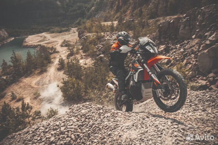 Мотоцикл KTM 890 adventure R