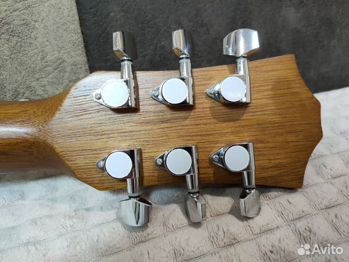 Гитара акустическая с чехлом, продажа обмен