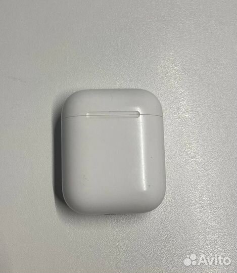 Наушники AirPods