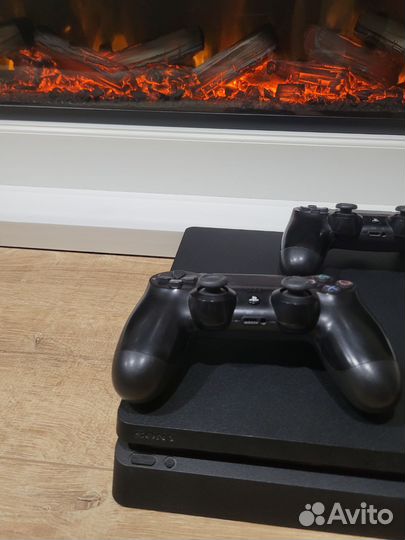 Sony playstation 4 slim 1tb+2 геймпада+много игр