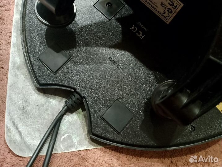 Игровой руль с педалями
