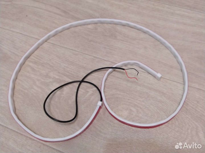 Светодиодная активная лента на дверь авто 1шт