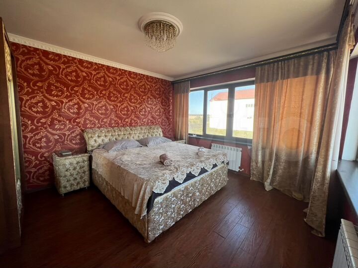 Дом 400 м² на участке 10 сот.