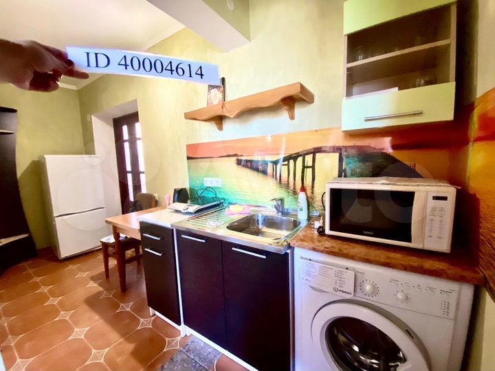 2-к. квартира, 43 м², 2/2 эт.