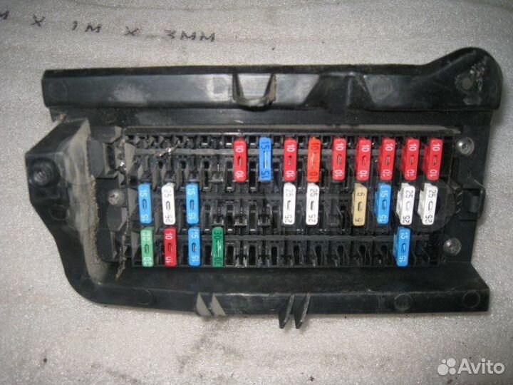 Блок предохранителей Opel Vivaro